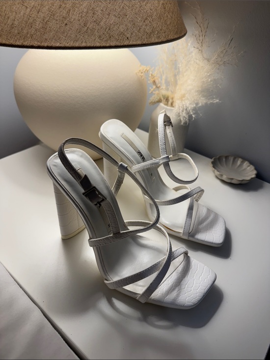 Zara Shoes - Zara White Strappy Block Heel Sandals